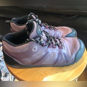 Xero Women’s Size 10 Hiking Barefoot Shoes